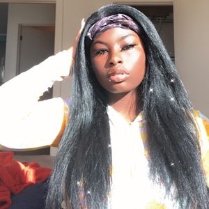 Meet your Posher, Deasia